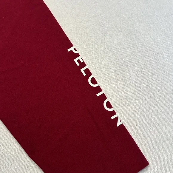 PELOTON Cadent High Rise Pocket Legging Burgundy - Picture 4 of 5